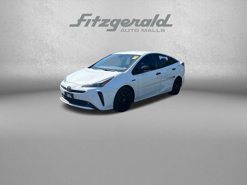 Used 2022 Toyota Prius AWD image 3