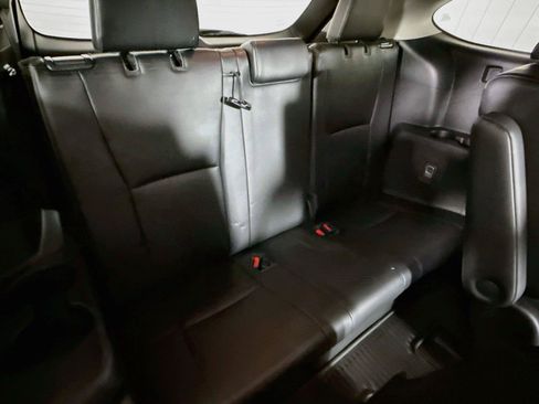Used 2023 Toyota Highlander XLE FWD image 54