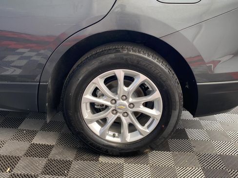 Used 2020 Chevrolet Equinox LT FWD image 17