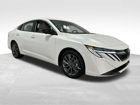 New 2026 Nissan Sentra SL FWD image 1