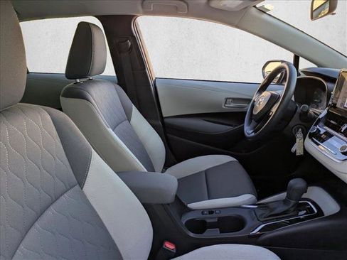 Certified 2025 Toyota Corolla LE image 19