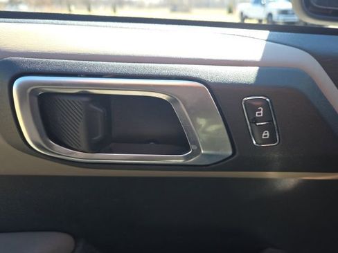 Used 2023 Ford Bronco Wildtrak image 21