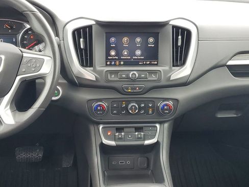 Used 2024 GMC Terrain SLE w/ Driver Convenience Package image 26