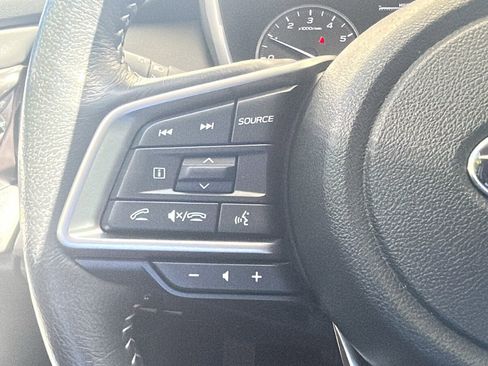 Used 2023 Subaru Outback Limited AWD/4WD image 19