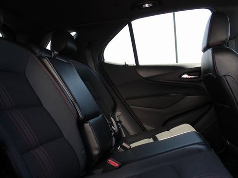 Used 2024 Chevrolet Equinox RS image 20