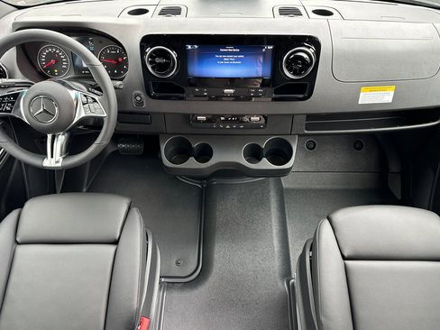 New 2026 Mercedes-Benz Sprinter 2500 image 12