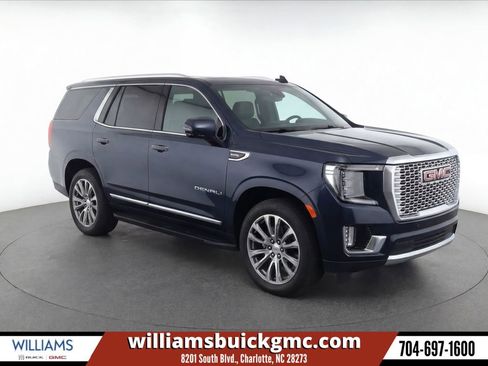 Used 2022 GMC Yukon XL Denali AWD/4WD image 1