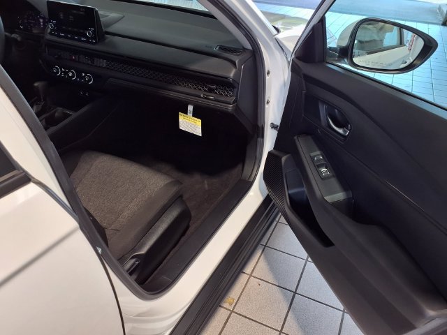Certified 2025 Honda Accord LX image 21
