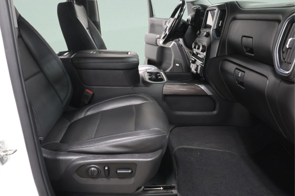 Used 2019 Chevrolet Silverado 1500 LTZ w/ LTZ Plus Package AWD/4WD image 29