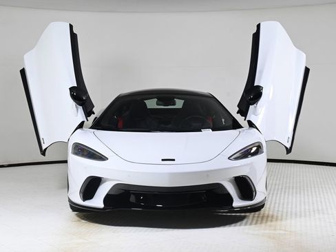 New 2026 McLaren GTS image 21