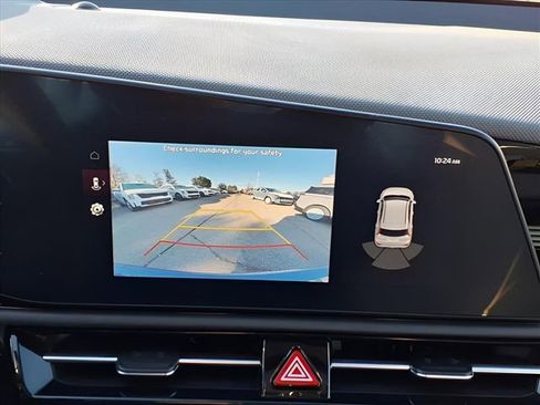 Used 2024 Kia Niro EX Touring image 26