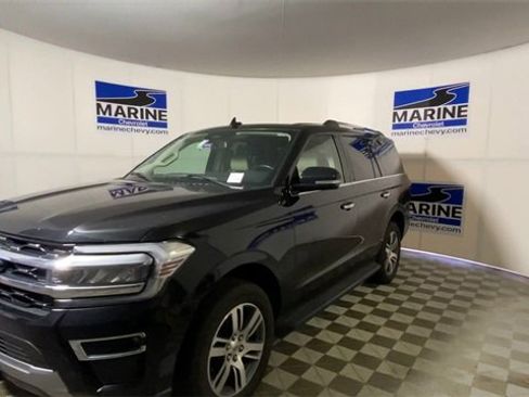 Used 2024 Ford Expedition Limited image 6