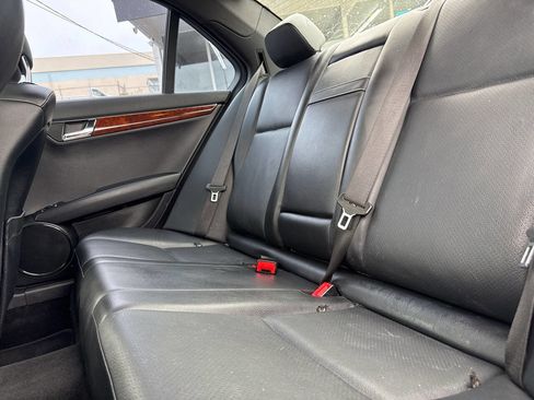 Used 2011 Mercedes-Benz C 300 Sedan image 28