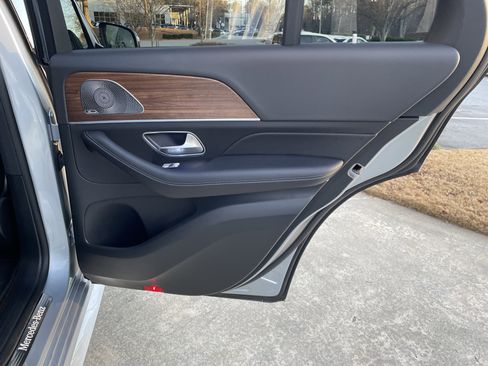 Certified 2025 Mercedes-Benz GLE 450e 4MATIC image 44