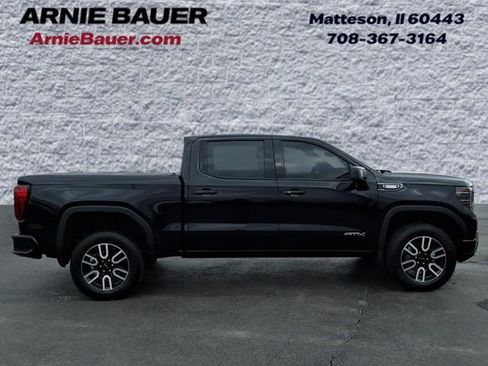 Used 2023 GMC Sierra 1500 AT4 w/ AT4 Premium Package AWD/4WD image 4