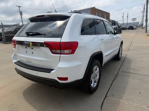 Used 2013 Jeep Grand Cherokee Laredo AWD/4WD image 6