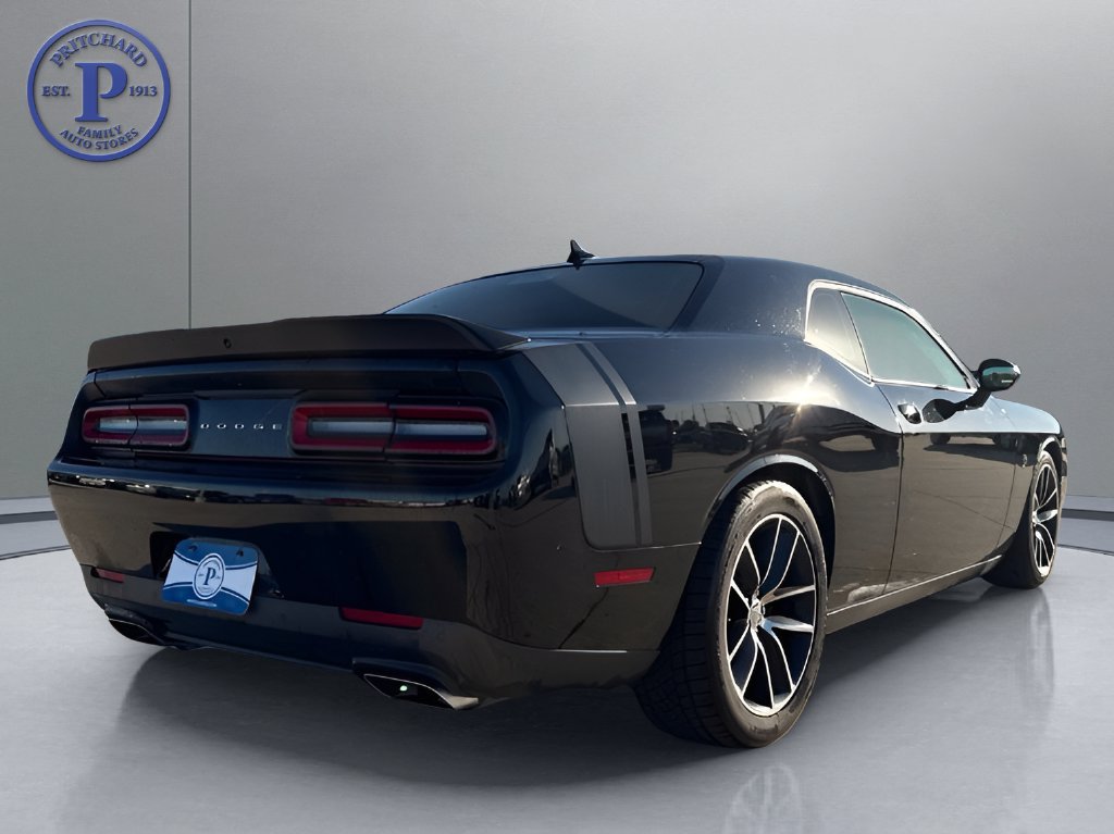 Used 2015 Dodge Challenger R/T Scat Pack RWD image 7