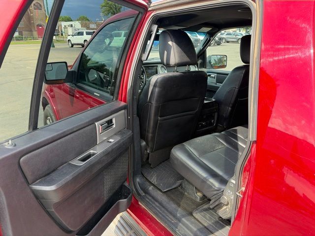 Used 2015 Ford Expedition EL XLT w/ Equipment Group 202A AWD/4WD image 15