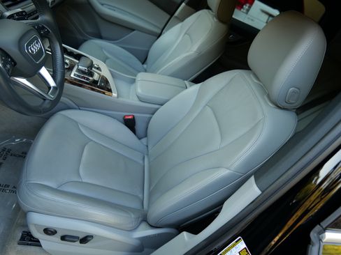 Used 2019 Audi Q7 2.0T Premium w/ Convenience Package image 14