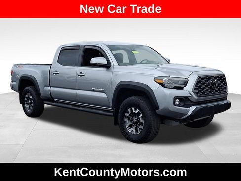 Used 2023 Toyota Tacoma TRD Off-Road w/ TRD Premium Off Road Package AWD/4WD image 1