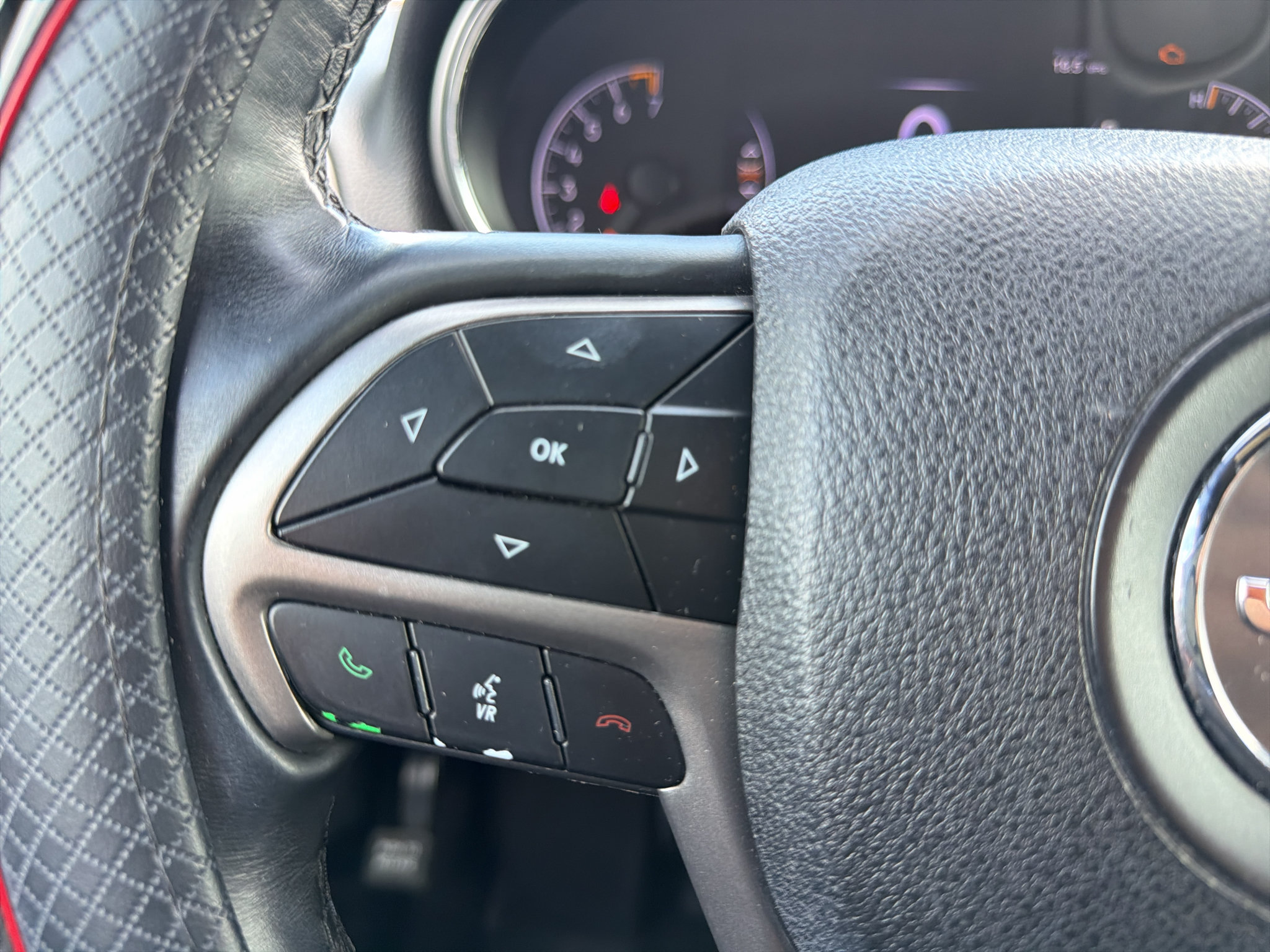 Used 2018 Jeep Grand Cherokee Laredo RWD image 14