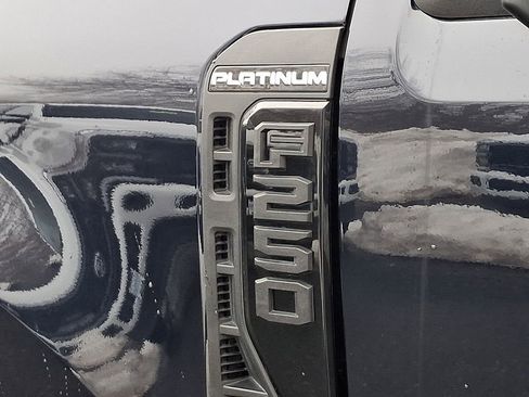 Used 2025 Ford F250 Platinum image 32