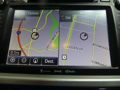 Used 2019 Toyota Highlander XLE image 44