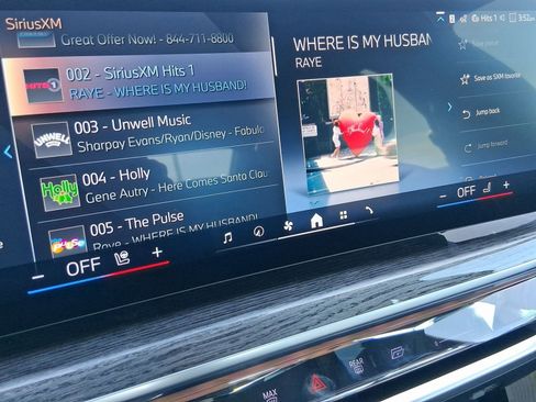 New 2026 BMW 750e xDrive w/ Executive Package image 22