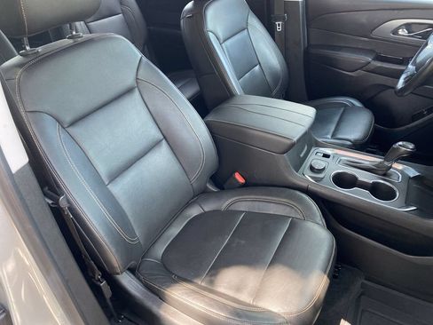 Used 2020 Chevrolet Traverse Premier w/ Redline Edition FWD image 33