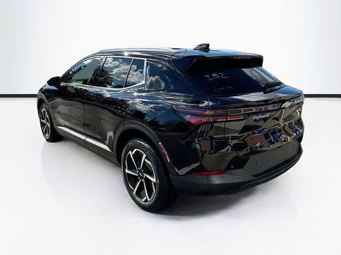 New 2026 Chevrolet Equinox EV LT FWD image 8