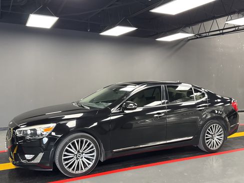 Used 2015 Kia Cadenza Premium w/ Technology Package image 3