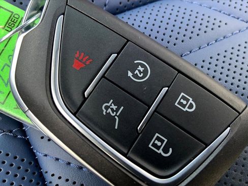 New 2026 Cadillac Vistiq Premium Luxury image 38