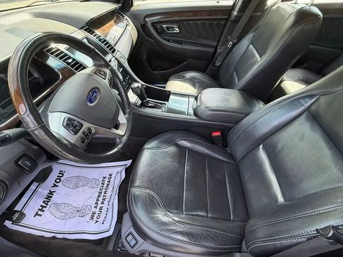 Used 2018 Ford Taurus Limited AWD/4WD image 11