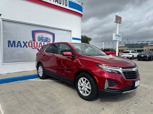 Used 2023 Chevrolet Equinox LT image 12
