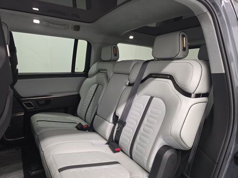 Used 2024 Rivian R1S Adventure AWD/4WD image 21
