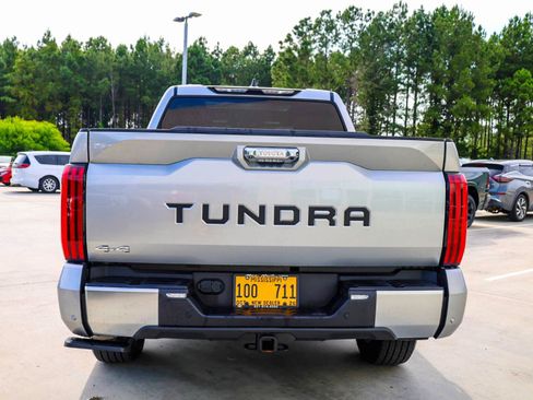 Used 2025 Toyota Tundra Limited AWD/4WD image 7