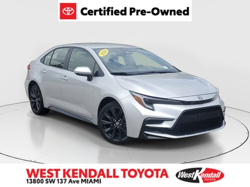 Certified 2024 Toyota Corolla SE FWD image 1