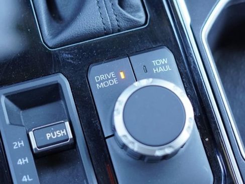 Certified 2025 Toyota Tundra SR5 w/ SR5 Convenience Package AWD/4WD image 36