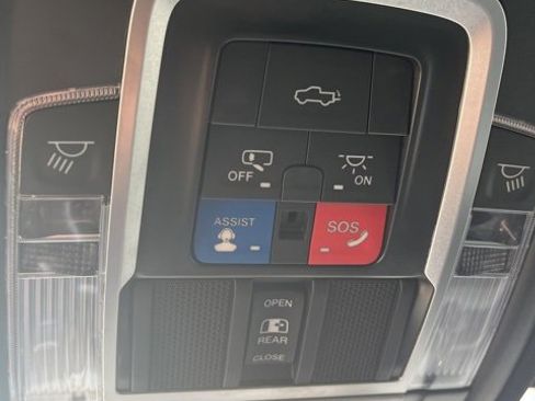 Used 2023 RAM 1500 Limited image 19