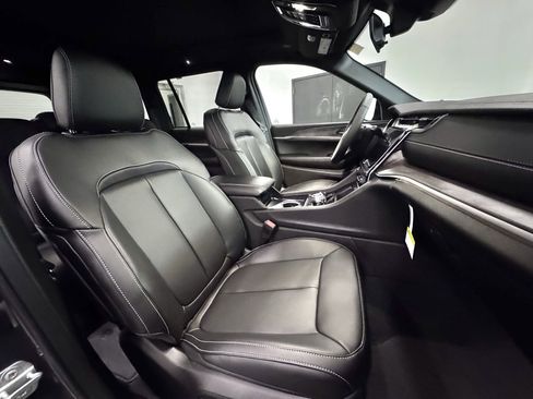 New 2025 Jeep Grand Cherokee Limited image 20