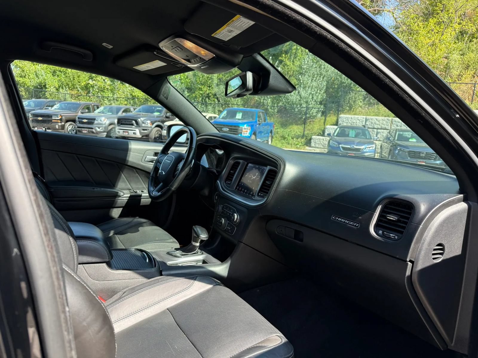 Used 2022 Dodge Charger SXT w/ Plus Group AWD/4WD image 12