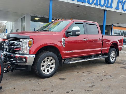 Used 2019 Ford F250 Lariat w/ Lariat Ultimate Package image 3