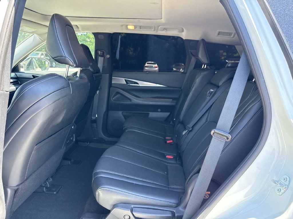 Used 2023 INFINITI QX60 Luxe w/ Cargo Package AWD/4WD image 17