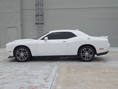 Used 2019 Dodge Challenger GT w/ Plus Package image 4