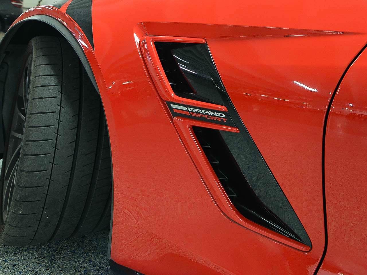 Used 2017 Chevrolet Corvette Grand Sport RWD image 4