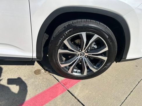 Used 2022 Lexus RX 350 FWD w/ Premium Package image 17