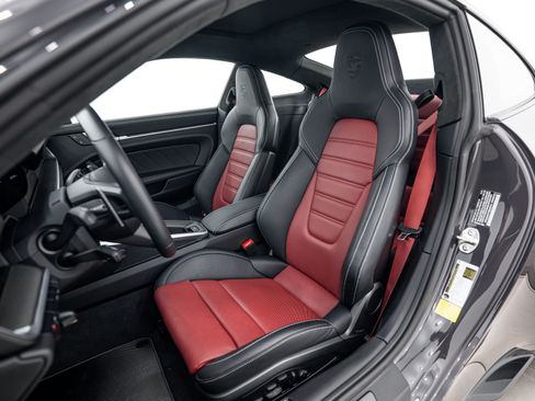 Certified 2025 Porsche 911 Turbo S AWD/4WD image 5