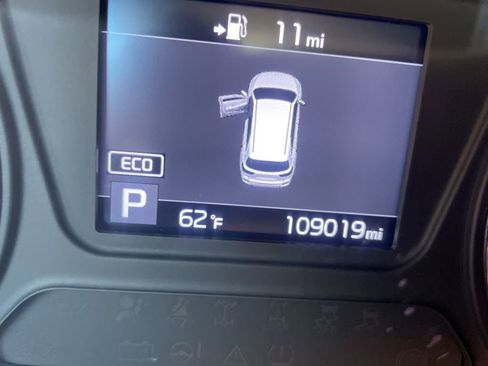 Used 2019 Kia Sorento LX image 17