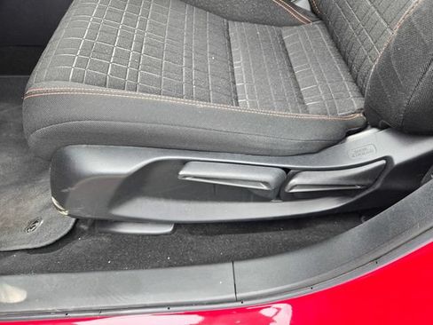 Used 2024 Honda HR-V Sport image 16