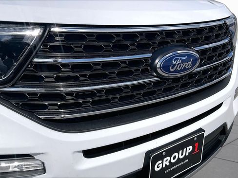Used 2022 Ford Explorer XLT w/ Equipment Group 202A RWD image 47